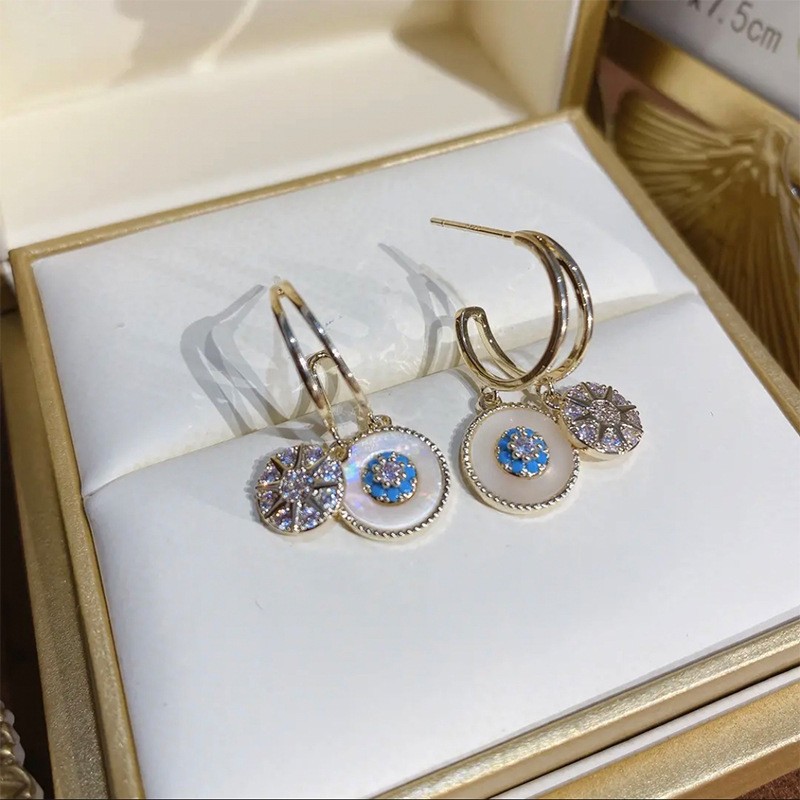 20g Weight Ear Studs Classification 1 Pair Quantity Simple Style Heart Shape Alloy Plating Women's Ear Studs