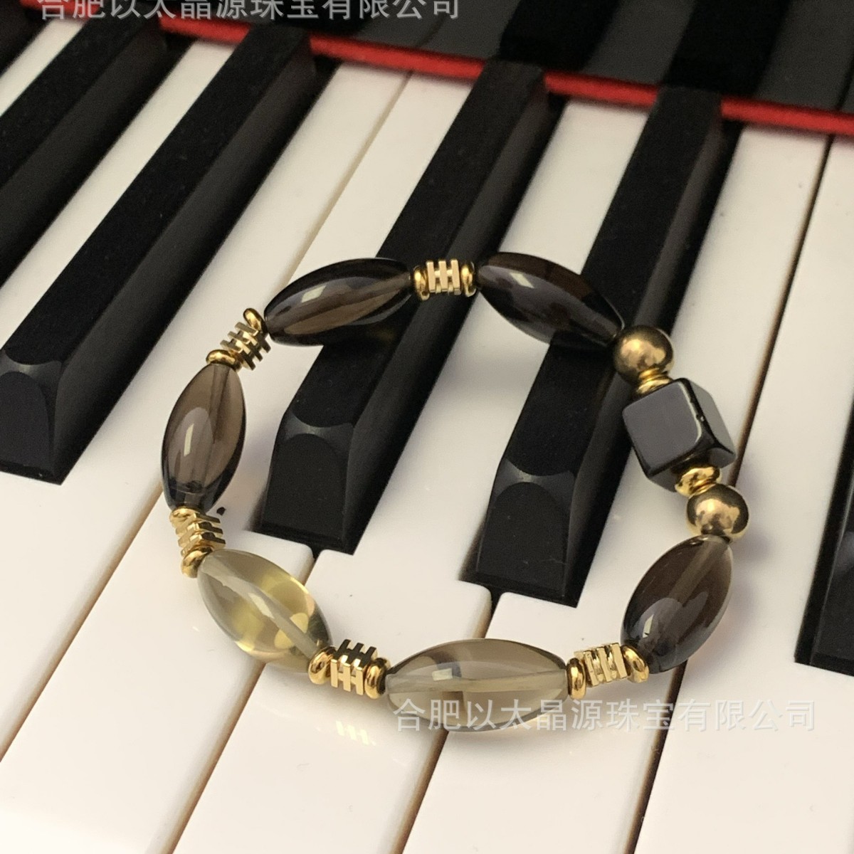 Original Design Crystal Bracelet Watch Fashion Diamond Inlaid Good Luck Foreign Trade Crystal Watch Xiaohongshu Wholesale