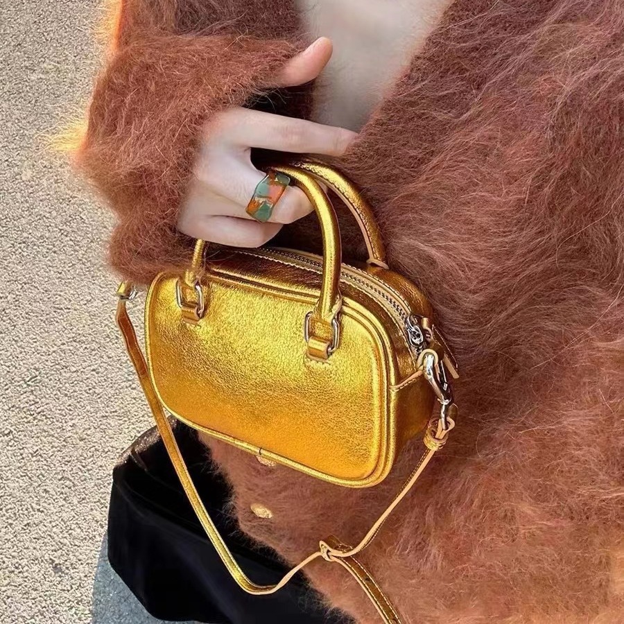 2024 Vår/Sommer Ny, fasjonabel, allsidig, gull- og sølvfarget liten, firkantet crossover-veske med mobiltelefon, trend for dame_voghion.com