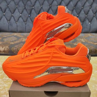����Hot Step��ʿTerra����ܲ�ЬAir�����e�͹Ś�|�p���\��Ь