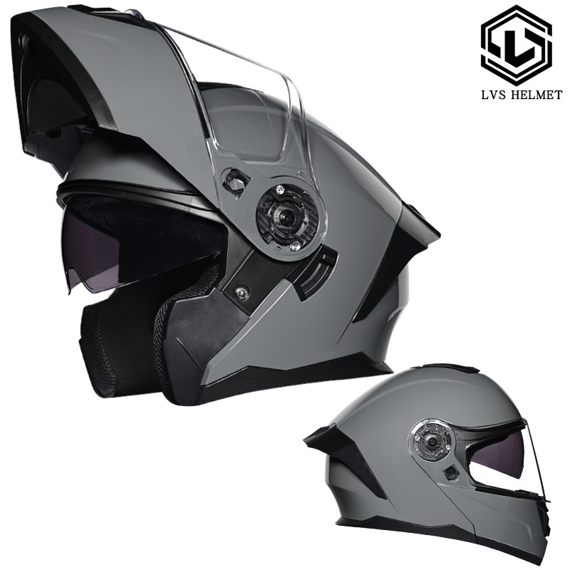 Casco LVS para hombres y mujeres cubierta completa casco de exposición de doble lente personalidad Bluetooth verano medio casco Four Seasons carreras de coches eléctricos