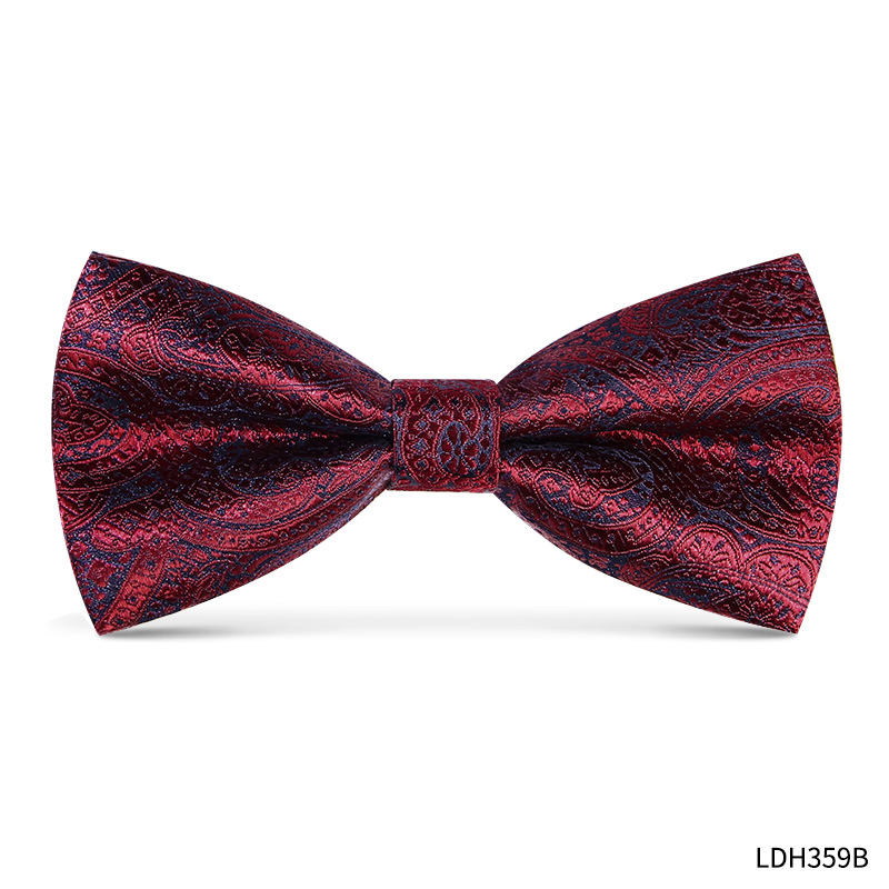 네이비 바닥에 어두운 자줏빛 패턴