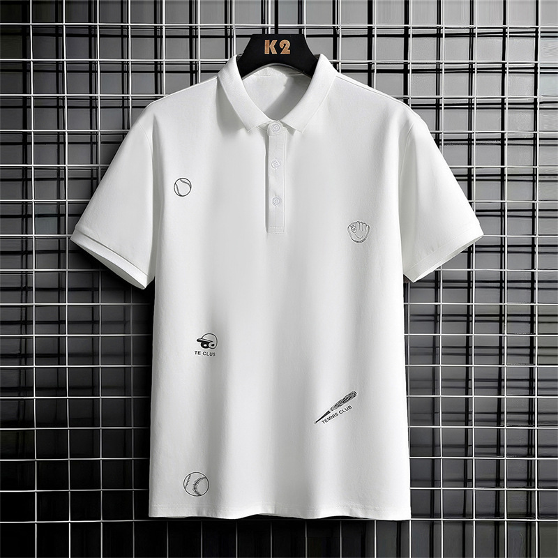Polo de manga corta verano para hombres nueva tendencia casual bordado top suelto camiseta más grasa ropa de hombre de talla grande