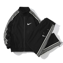 �羳�������l ����ʿ���e�A�����b�r���\�ӷ���Ůͬ��һ�����l