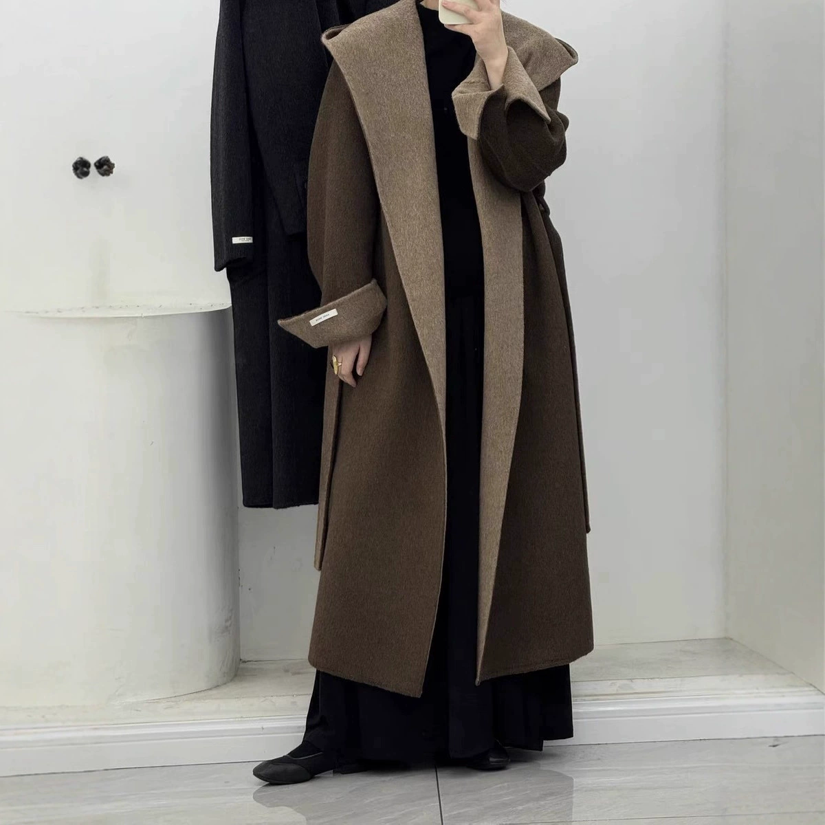 [Большая женщина] Толстая шерсть с капюшоном