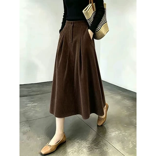 棕色灯芯绒半身裙女2026秋季流行新款高腰显瘦时尚气质百搭A字裙