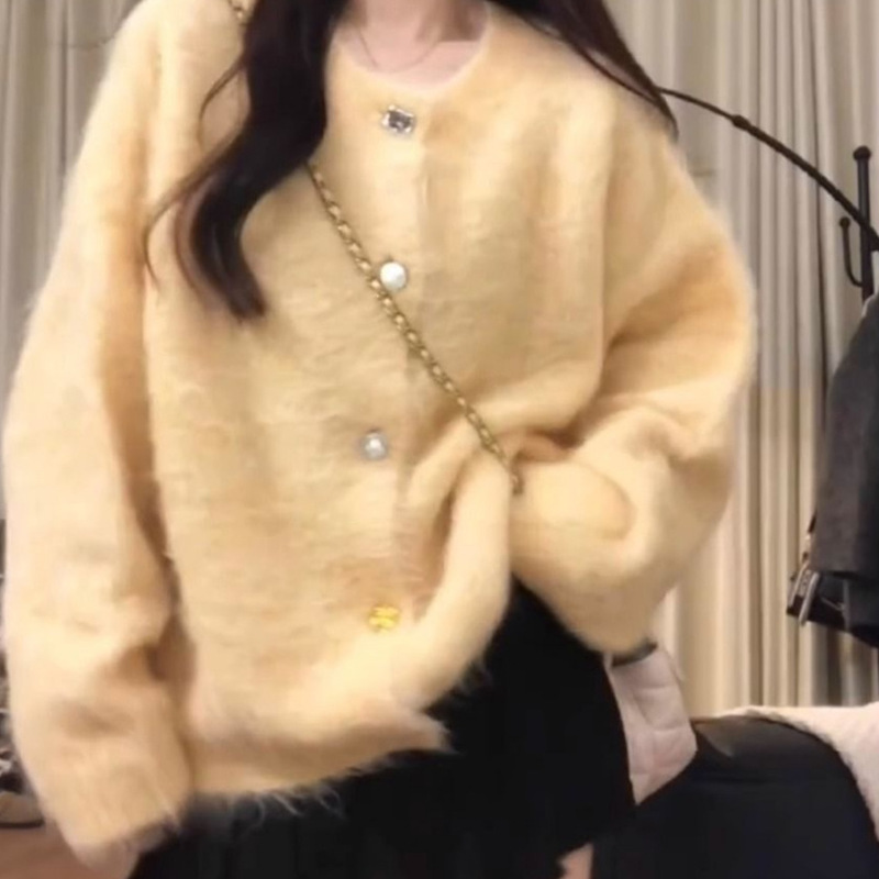 Sweet Milky Yellow Gentle Style Soft Waxy Mink Velvet Knitted Cardigan for Women Autum New Thickeneded Single-Breasted Jacket