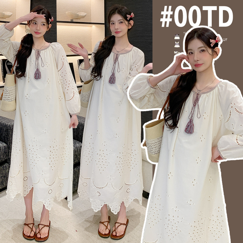 in stock Pregnant Women's Dress Spring and Summer New Retro dress Cotton Embroidered Hollow Bohemian Style Pregnant Women's Long Dress