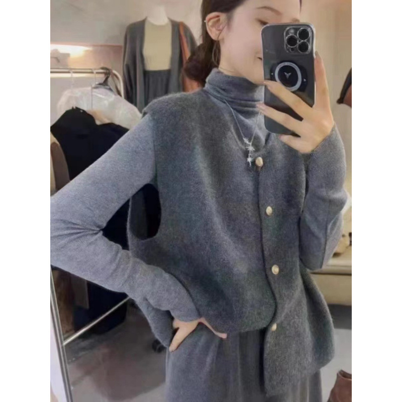 Ys Autumn and Winter Pure Color Layered Outer Wear Small Gold Button Knitwear Vest Round Neck Slim Korean Loose Knitwear Vest for Women