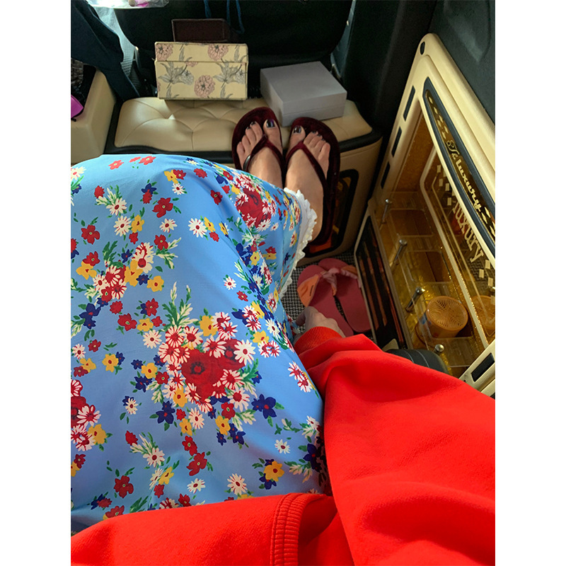 落落狷介开春漂亮半身裙2025年新款蓝色碎花半裙女小个子开衩小众|undefined