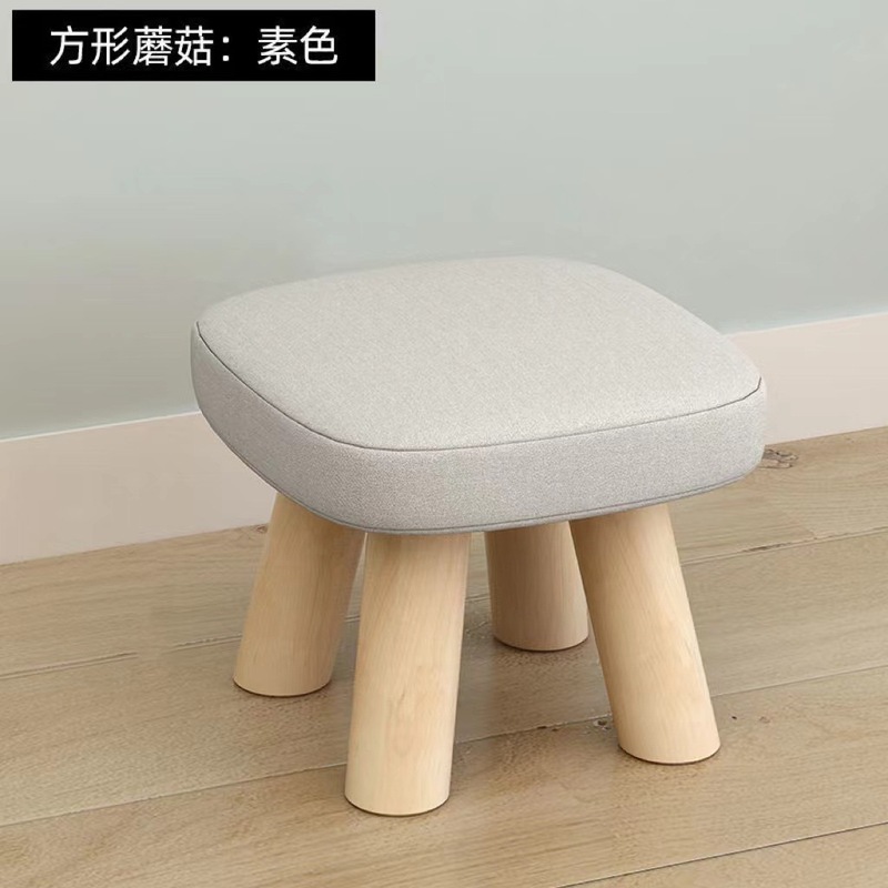 アニメの創意的な食事の小さい腰掛けの小さい腰掛けの家庭用の実木の丸い低い腰掛けのかわいい子供のソファーの腰掛けの赤ちゃんの椅子|undefined