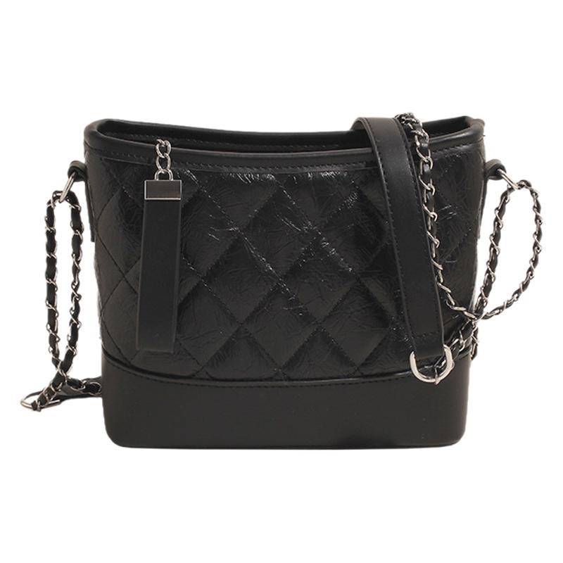 Retro universal glossy shoulder bag