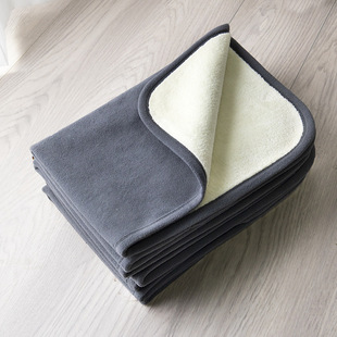 Amazon long-lasting instant absorbent polar fleece urine blanket urine pad lambswool waterproof pet blanket manufacturer in stock