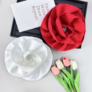 Foreign Trade Hot Selling Explosions Simple White DIY Three-dimensional Flower Pin Cloth Sticker Women's Coat Top Dress Corsage Ins