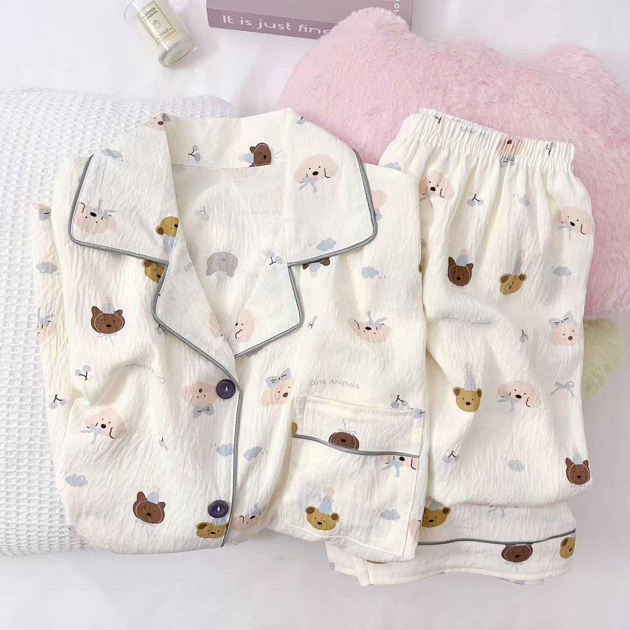KT gato pijama de dibujos animados de primavera y verano nubes de algodón pantalones de manga larga dos piezas estudiantes textura encantadora ropa doméstica de niña