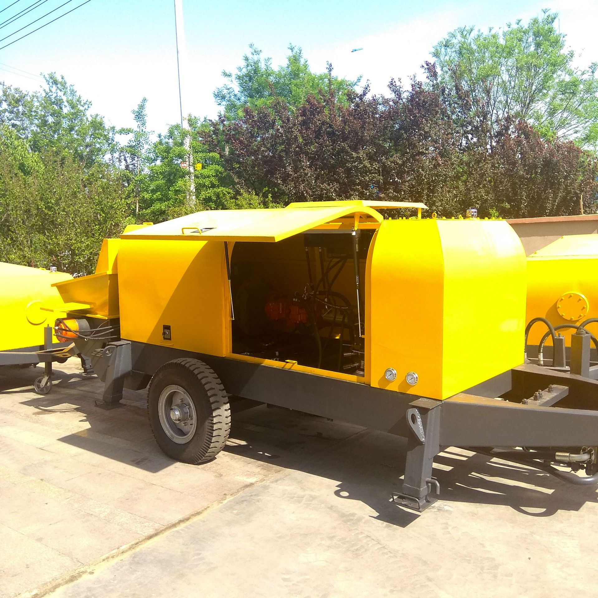 HBTS60-13-90拖泵 60地泵 4-5CM石子 60地泵 60混凝土泵搅拌机