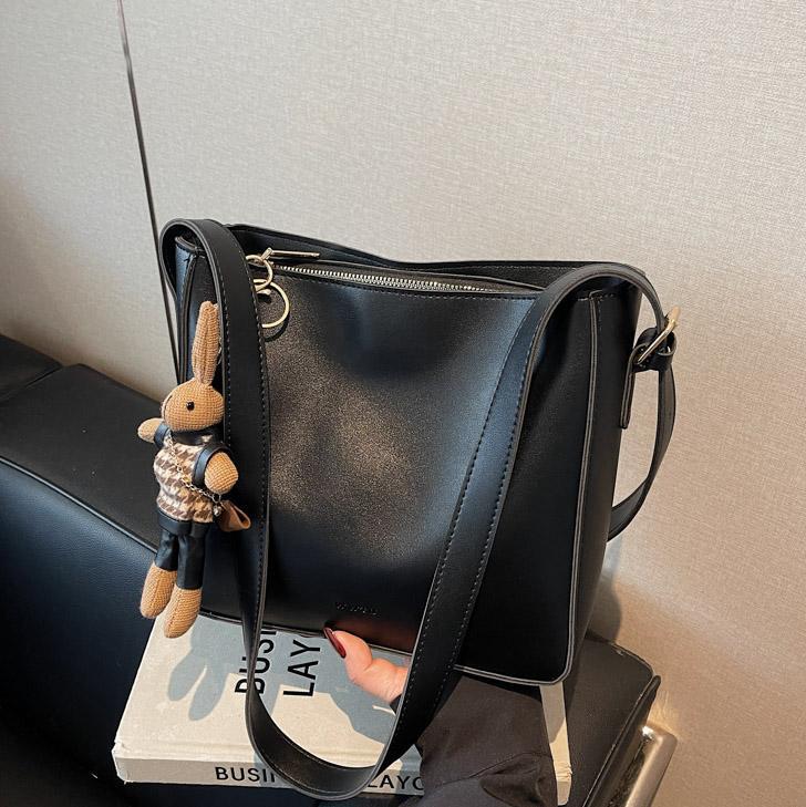 Cross-border superfire simple bolso casual para mujeres 2025 nuevo bolso de hombro retro de alta calidad bolso de cubo de agua