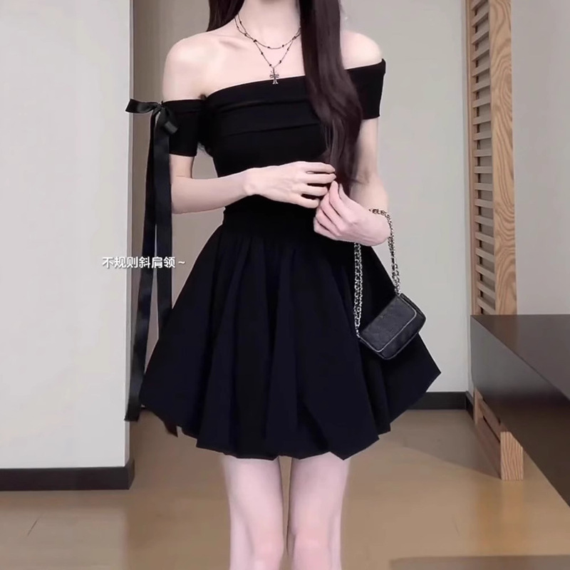 French Style off-shoulder Black dress Women's Summer New Hepburn Style Beautiful Puffy Flower Bud Short Skirt