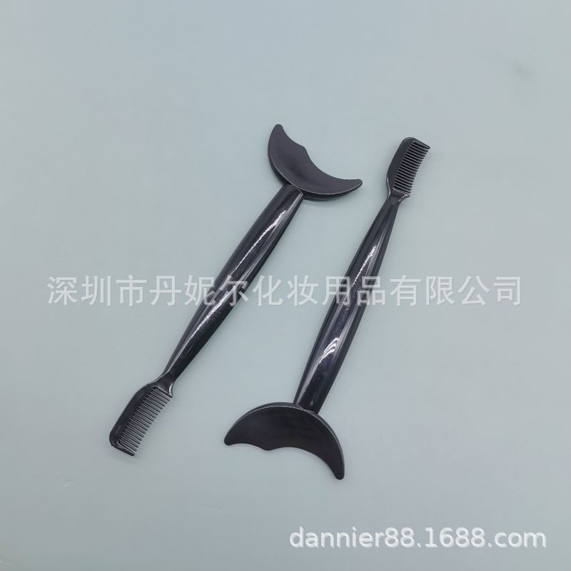 新手画眼线辅助神器多功能月牙挡板美妆工具涂眼影刷化眼妆眉梳刷