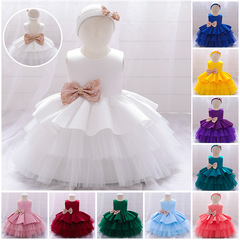 New European and American-style one-year-old baby dresses: fluffy tulle tiered cake skirts perfect for little girls' catwalk and performance outfits.