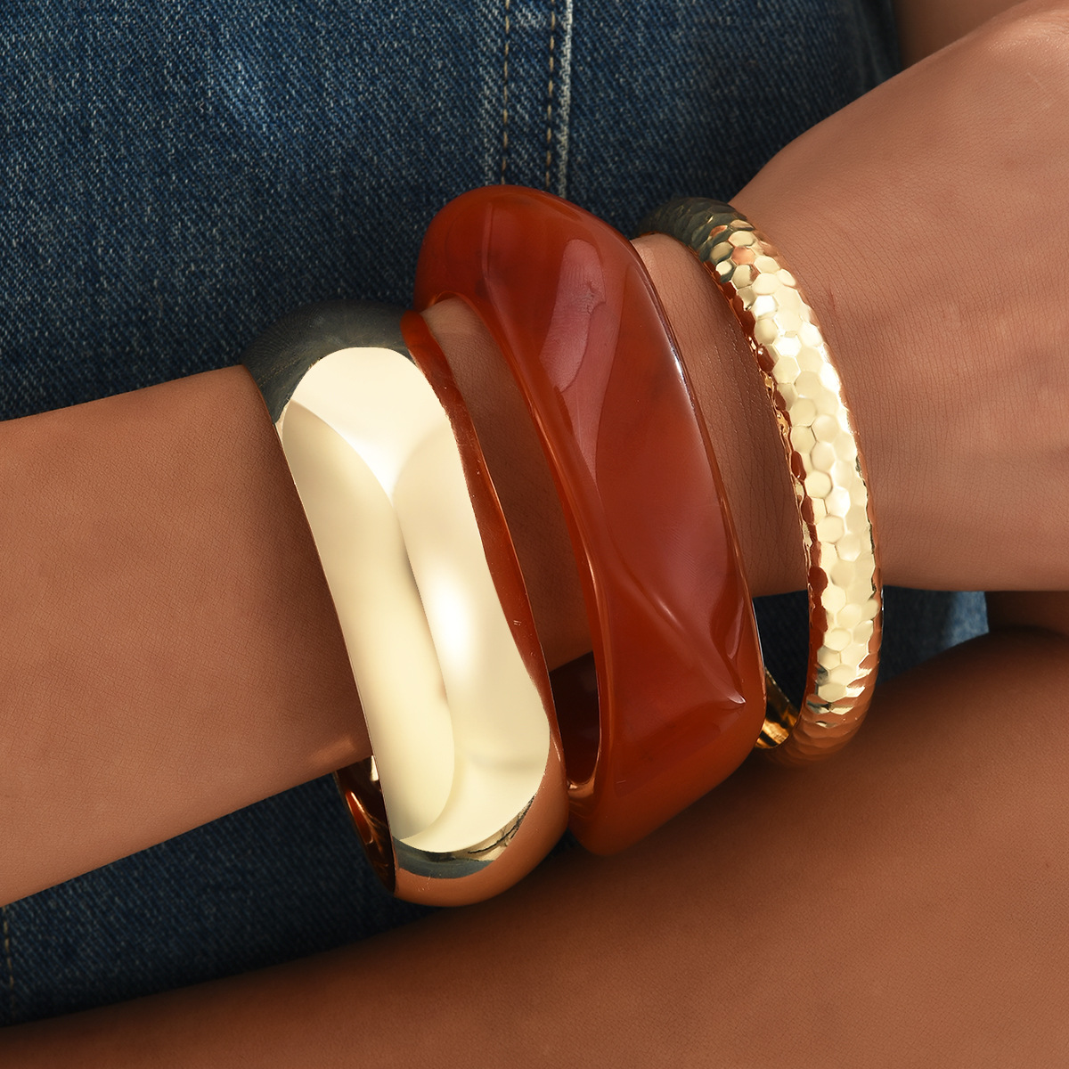 Joyas transfronterizas europeas y estadounidenses ins superpuestas pulseras de resina poligonal de moda pulseras de resina metálicas de geometría lisa