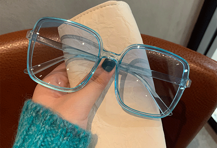 Fashion Style Black Color Fashion Solid Color Pc Square Full Frame Women's Sunglasses
