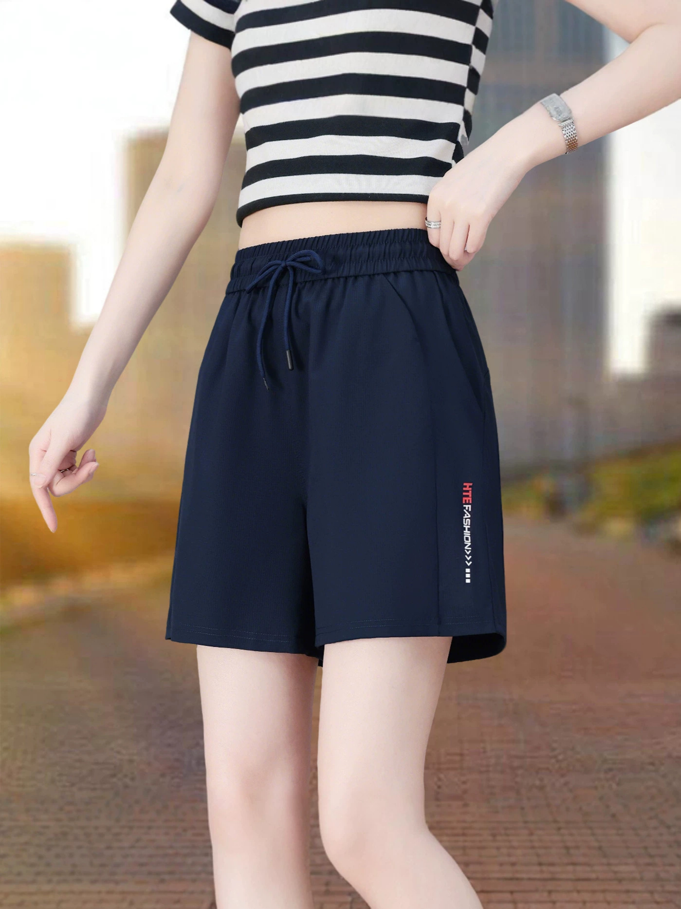 Quick-Drying Women's Sports Shorts, Ice Silk Summer New Style Women's Casual Pants, Large Size Women's Pants for Outdoor Wear