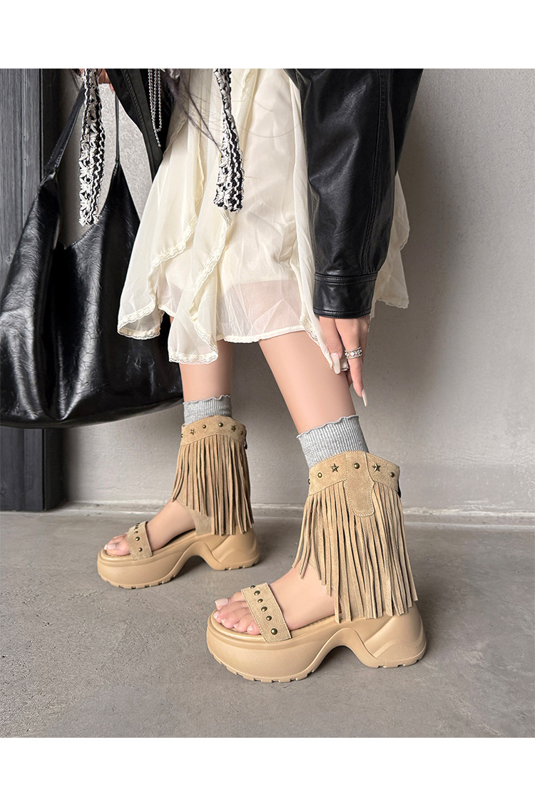 Boot nữ cổ thấp đế xuồng cao gót 9 cm, mũi hở phong cách phương Tây, tua rua đinh tán — Màu caramel, màu mơ chi tiết 17