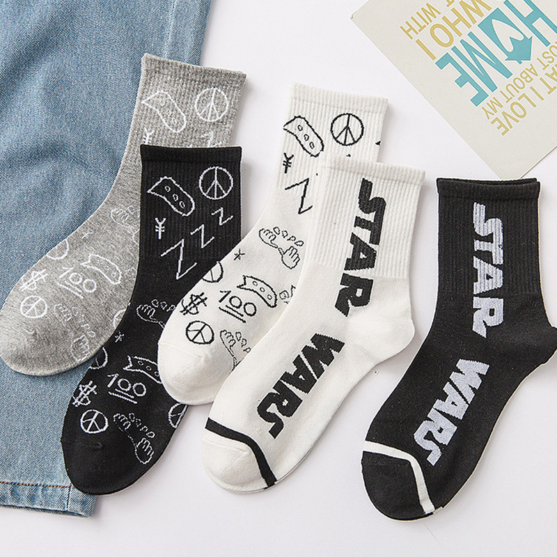 Mid-calf cotton socks with Star Wars letter print, unisex sports socks, breathable and sweat-absorbing trendy casual socks