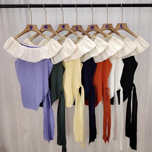 �Շ��К��|һ���I¶�������@������б߅�����r�м�����Ůᘿ���