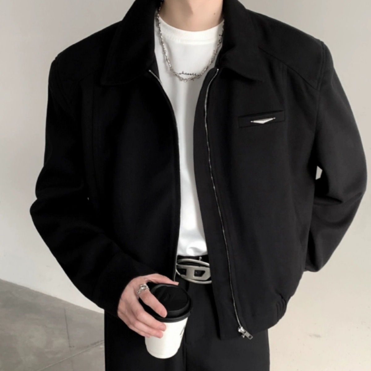 Chaqueta de cuero de motocicleta marrón desgastada casual retro americano Chaqueta de hombro corta con diseño de nicho para hombres Chaqueta de cuello alto