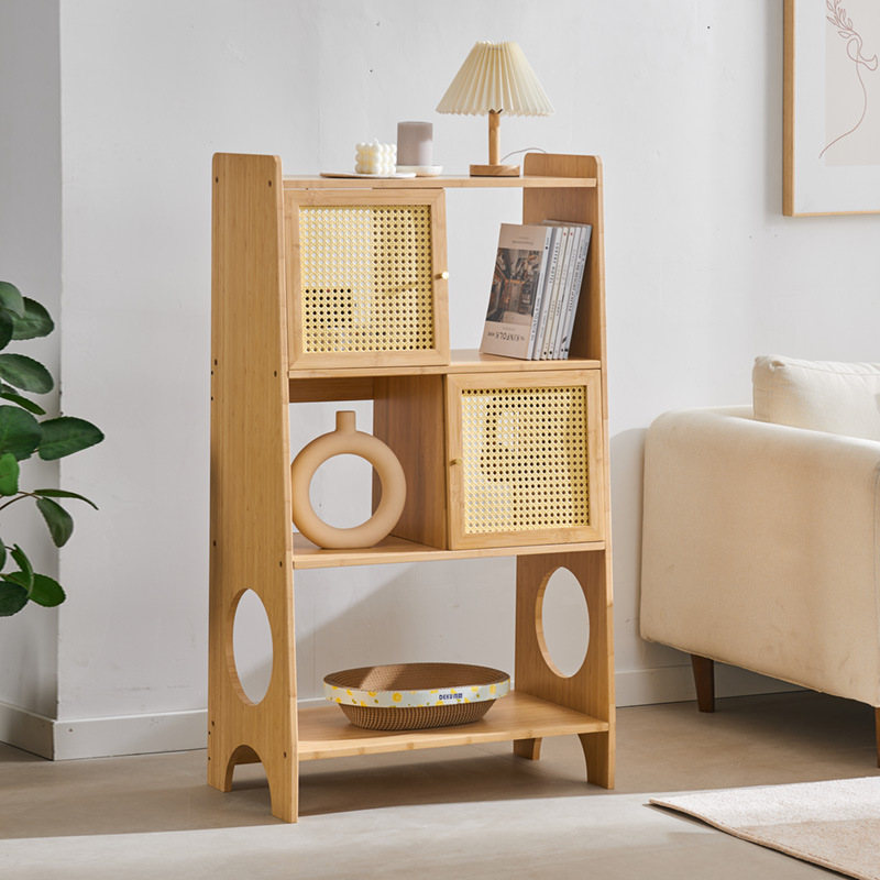 Estantería de ratán de estilo japonés estantería de piso con puerta gabinete de almacenamiento de sala de estar creativa Gabinete de exhibición de múltiples capas