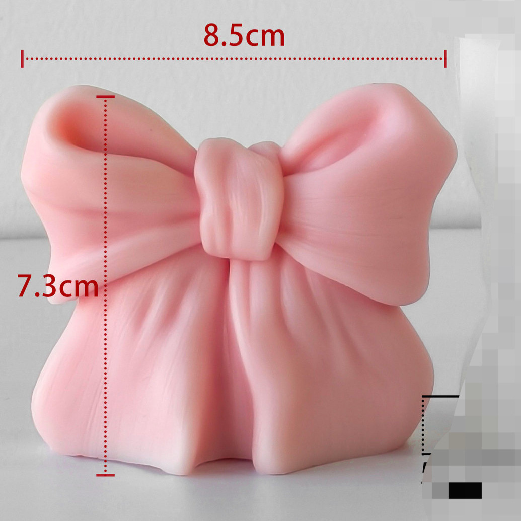 Lumânare parfumată cu fundiță pentru decor interior_voghion.com