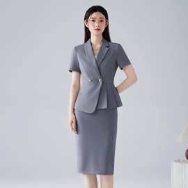 职业女裙套装;小西装;半身裙