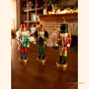���ҊA���a��ʿ�������b[���к�Ů�����նY���}�Q�����������