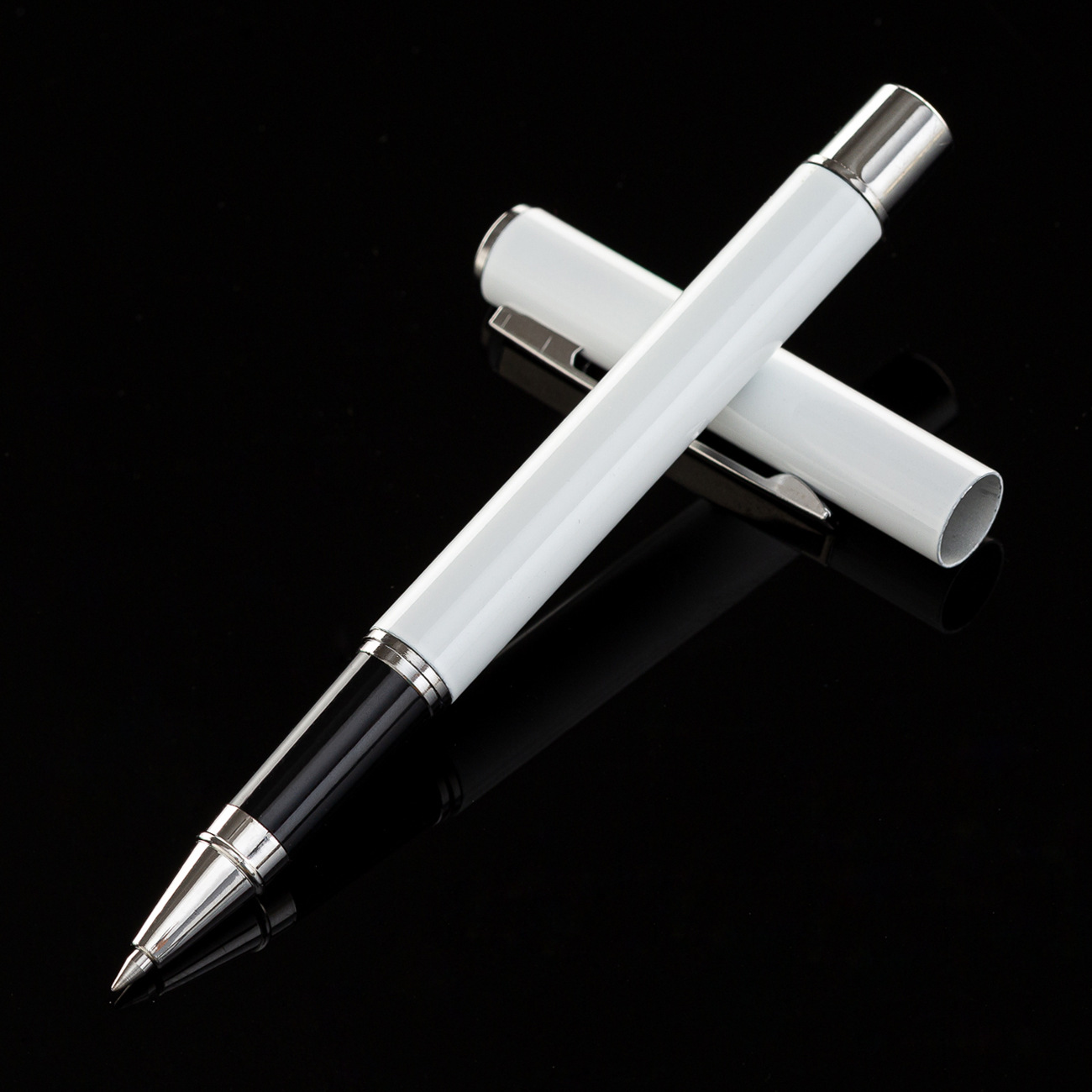 Pluma de firma de metal en stock al por mayor Logotipo de impresión de oro multicolor Shell Gel Pen pluma de metal titular de la pluma de regalo