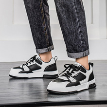 国潮男鞋小众设计感春季2025新款小白鞋厚底运动休闲黑白熊猫板鞋