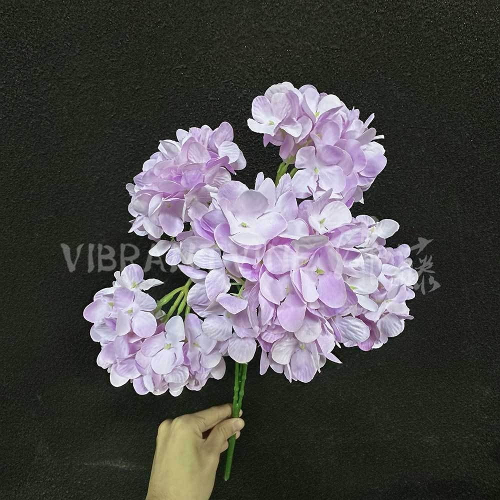 Hortensia de 5 cabezas de color violeta claro