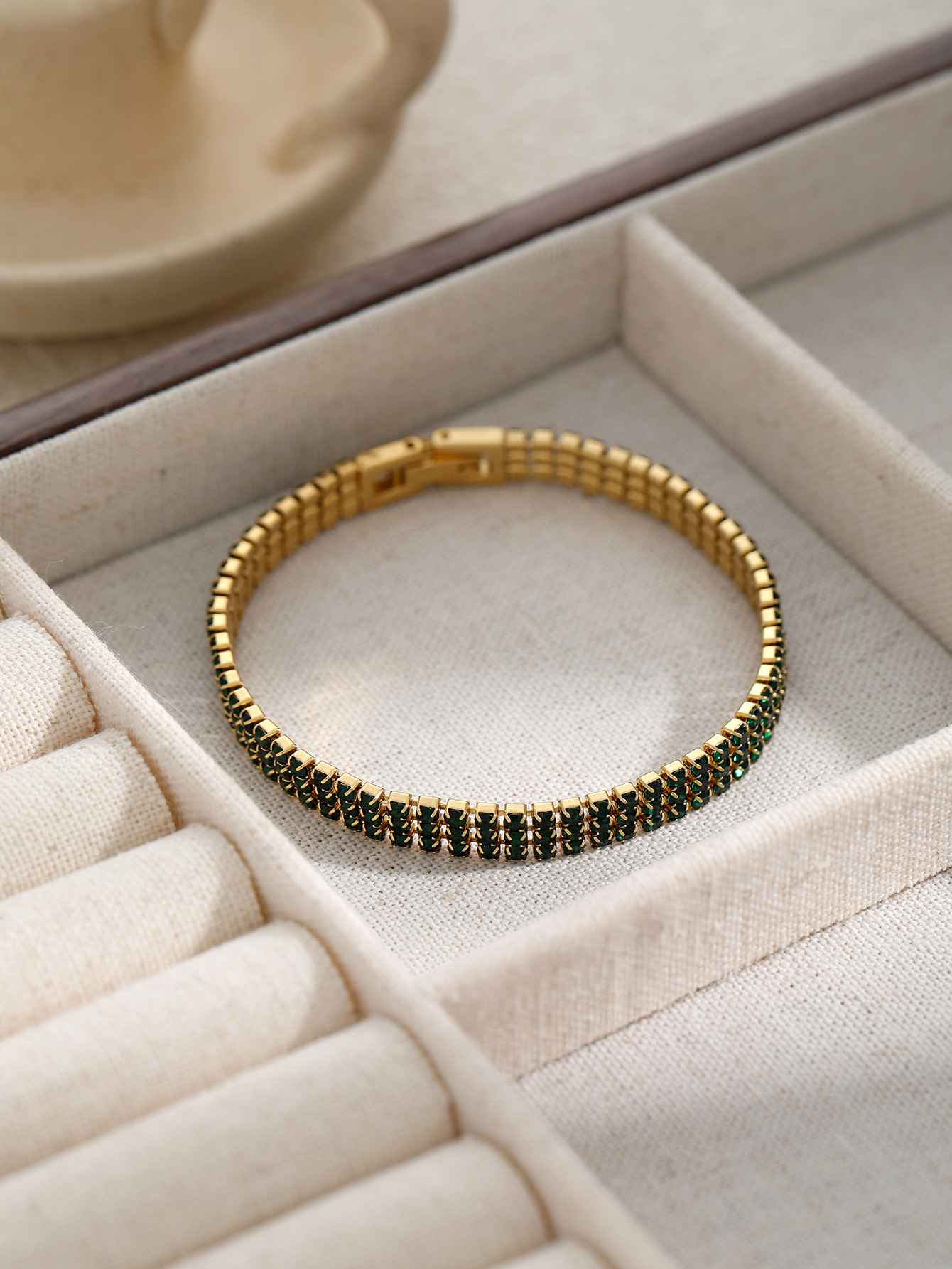 Bracelets Classification Vintage Style Classic Style Geometric Titanium Steel Zircon Chain-free Bracelets In Bulk
