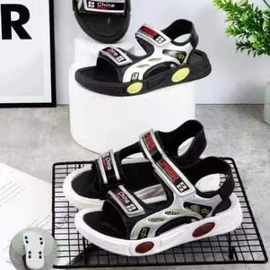 童拖鞋;童凉鞋;平底拖鞋