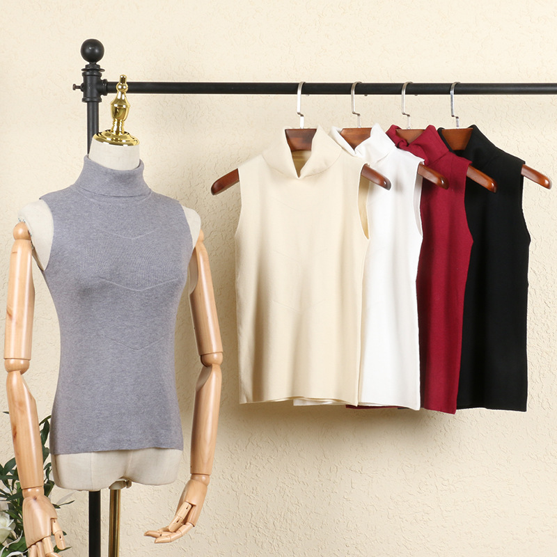 Demi-season knitted vest