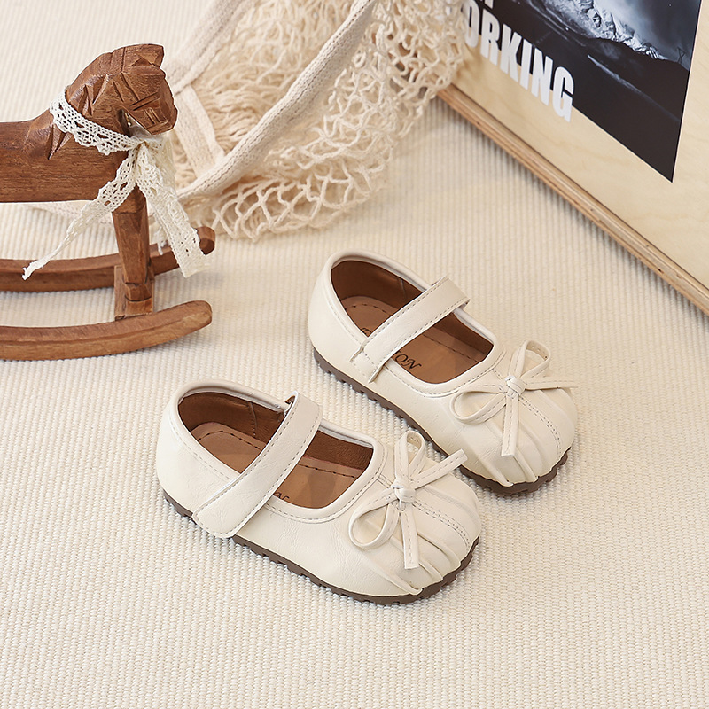Zapatos casuales de moda de niñas versátiles 2026 verano nuevos zapatos de arco para niños zapatos de Lefour pequeños zapatos de cuero suaves fragrantes image 7