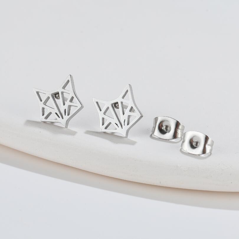 Simple Style Animal Titanium Steel Plating Ear Studs 1 Pair
