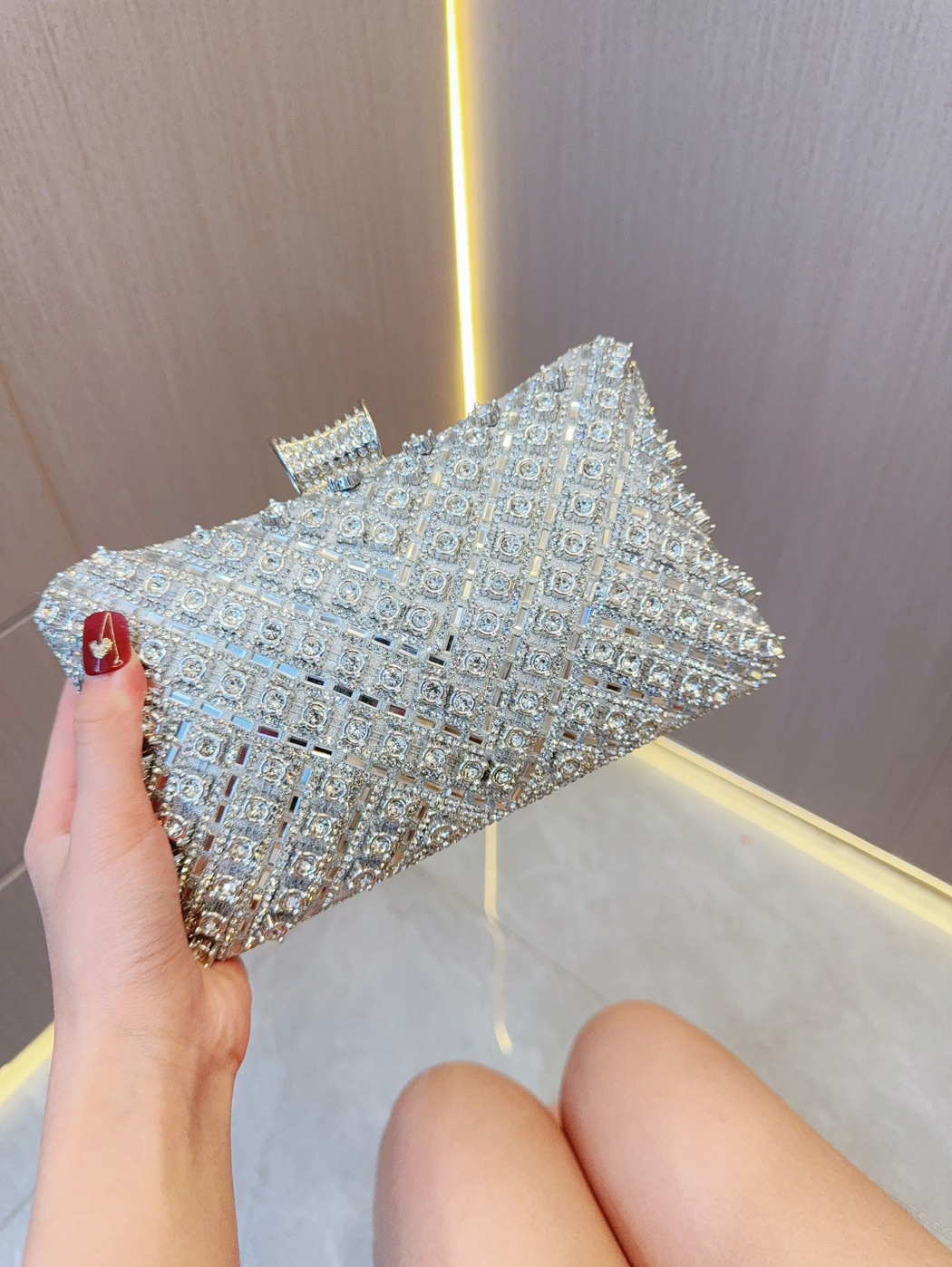 Water Handheld Evening Bag For Wedding And Birthday Party_voghion.com