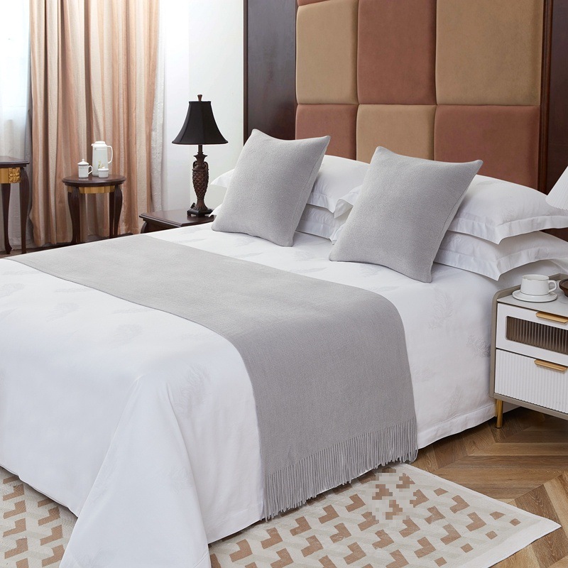 Bandera de cama toallas de cola de cama residencial hotel de lujo cubierta de cama doméstica nueva habitación modelo chino toallas de cama de color sólido