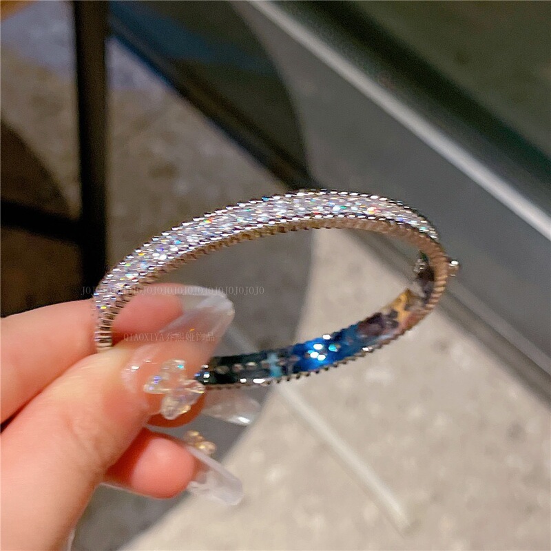 Advanced Sense Zircon Geometric Round Bracelet Light Luxury Commuter Design Sense Bracelet Personalized Atmospheric Cross-border Bracelet for Women Advanced Sense Zircon Geometric Round Bracelet Light Luxury Commuter Design Sense Bracelet Personalized Atmospheric Cross-border Bracelet for Women