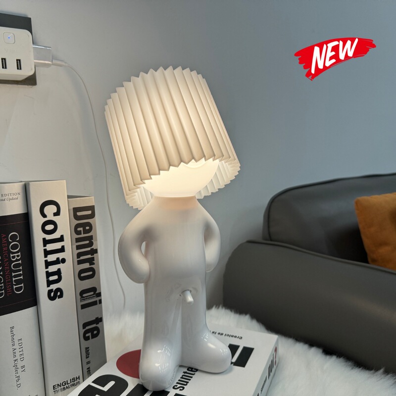 ドロップシッピングクロスボーダーホットセール USB プラグインクリエイティブ MR P シャイテーブルランプシャイボーイリトルいたずらナイトライト|undefined