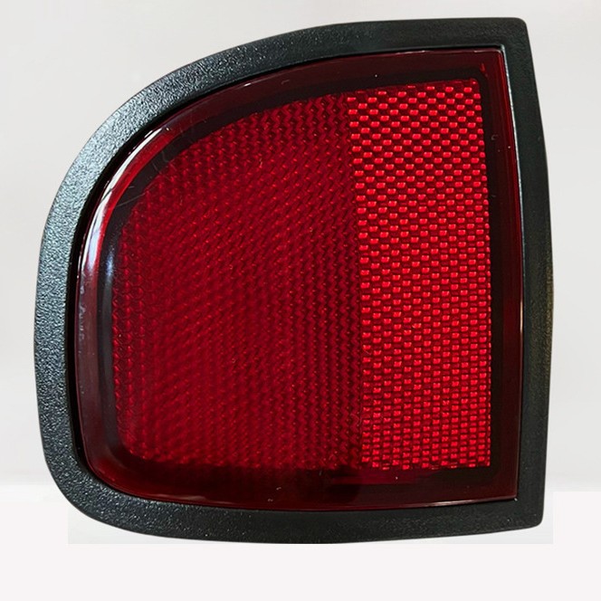 Aplicable a Mitsubishi 05 L200 TRITON lámpara de barra trasera lámpara de niebla reflector piezas de automóviles pick-up