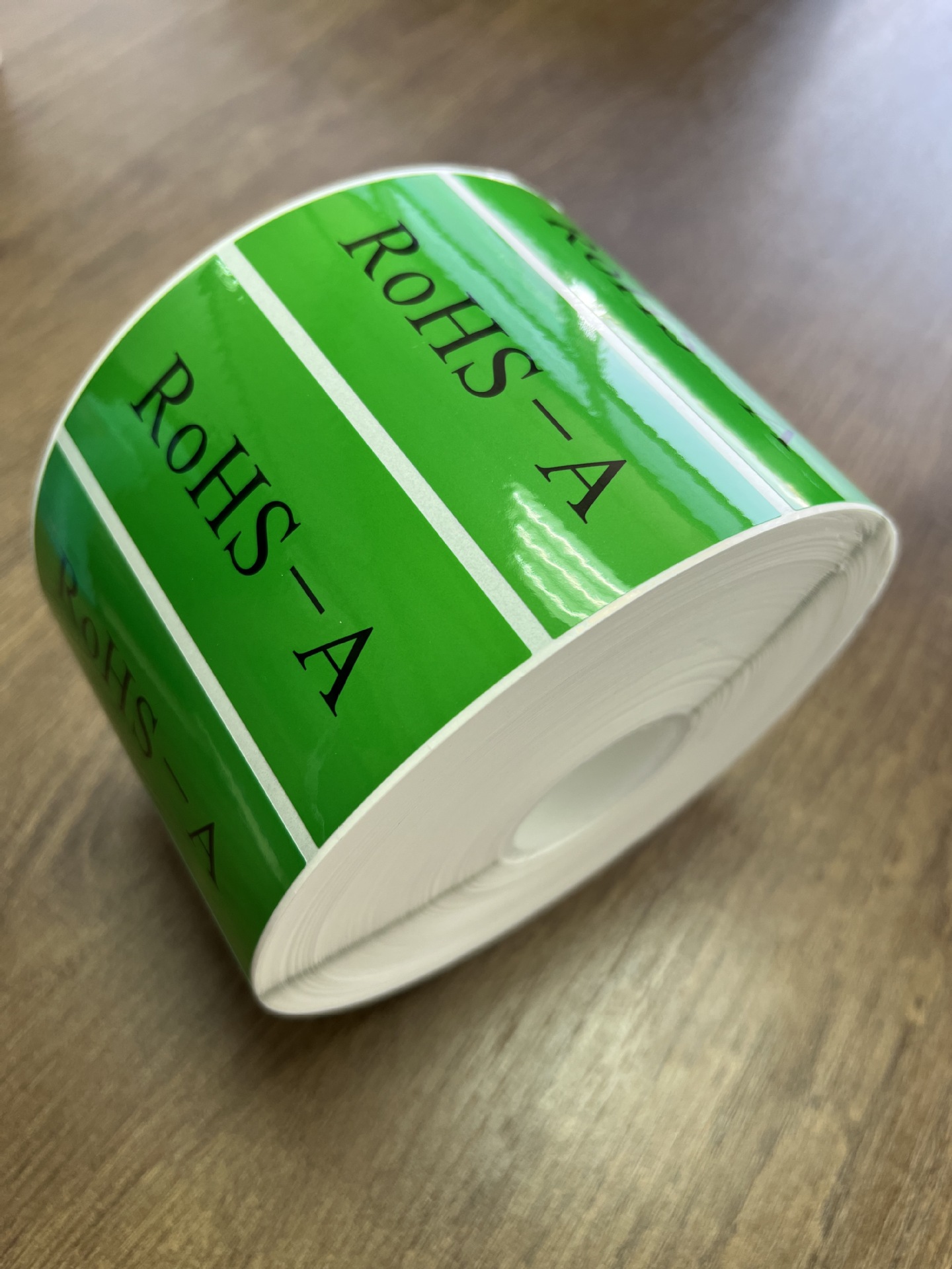 AW5300K标签B5大面积翘边标贴梅雨期用条码纸法森防潮不干胶电池