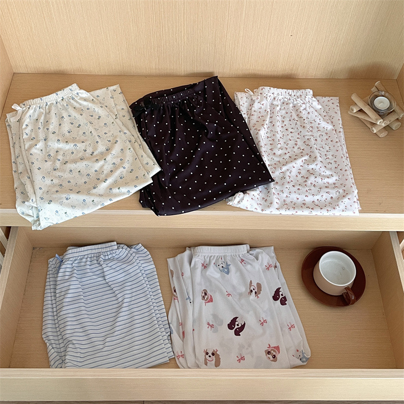 Pijama de hilo de seda de hielo para mujer 2025 verano nuevo estilo lindo pantalones anti-mosquitos dibujos animados dulces pantalones caseros comercio exterior al por mayor